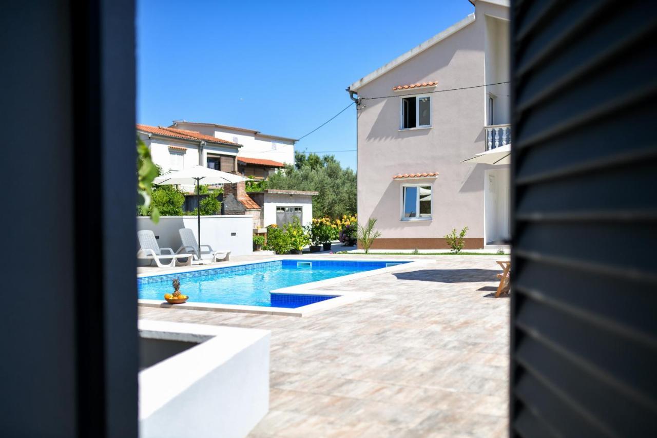 Pool House Luka Διαμέρισμα Ζαντάρ Εξωτερικό φωτογραφία
