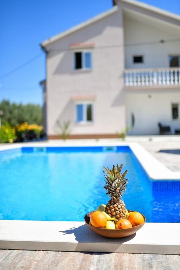 Pool House Luka Διαμέρισμα Ζαντάρ Εξωτερικό φωτογραφία