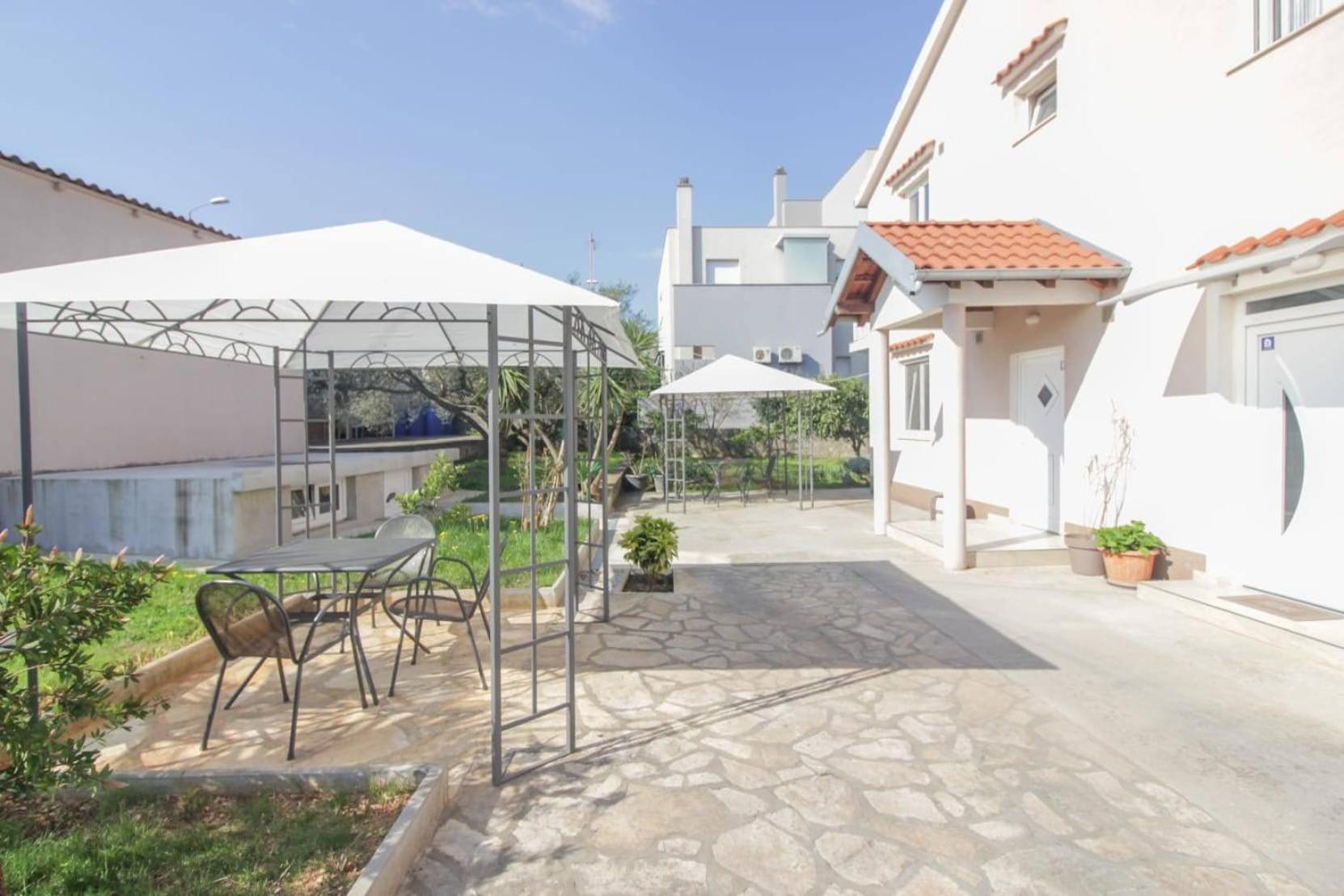Pool House Luka Διαμέρισμα Ζαντάρ Εξωτερικό φωτογραφία